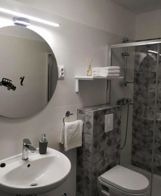 Memory Box Apartman - ชิเบนิก ภายนอก รูปภาพ