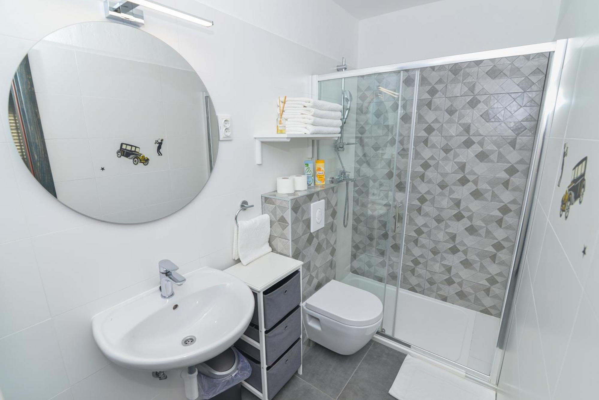 Memory Box Apartman - ชิเบนิก ภายนอก รูปภาพ