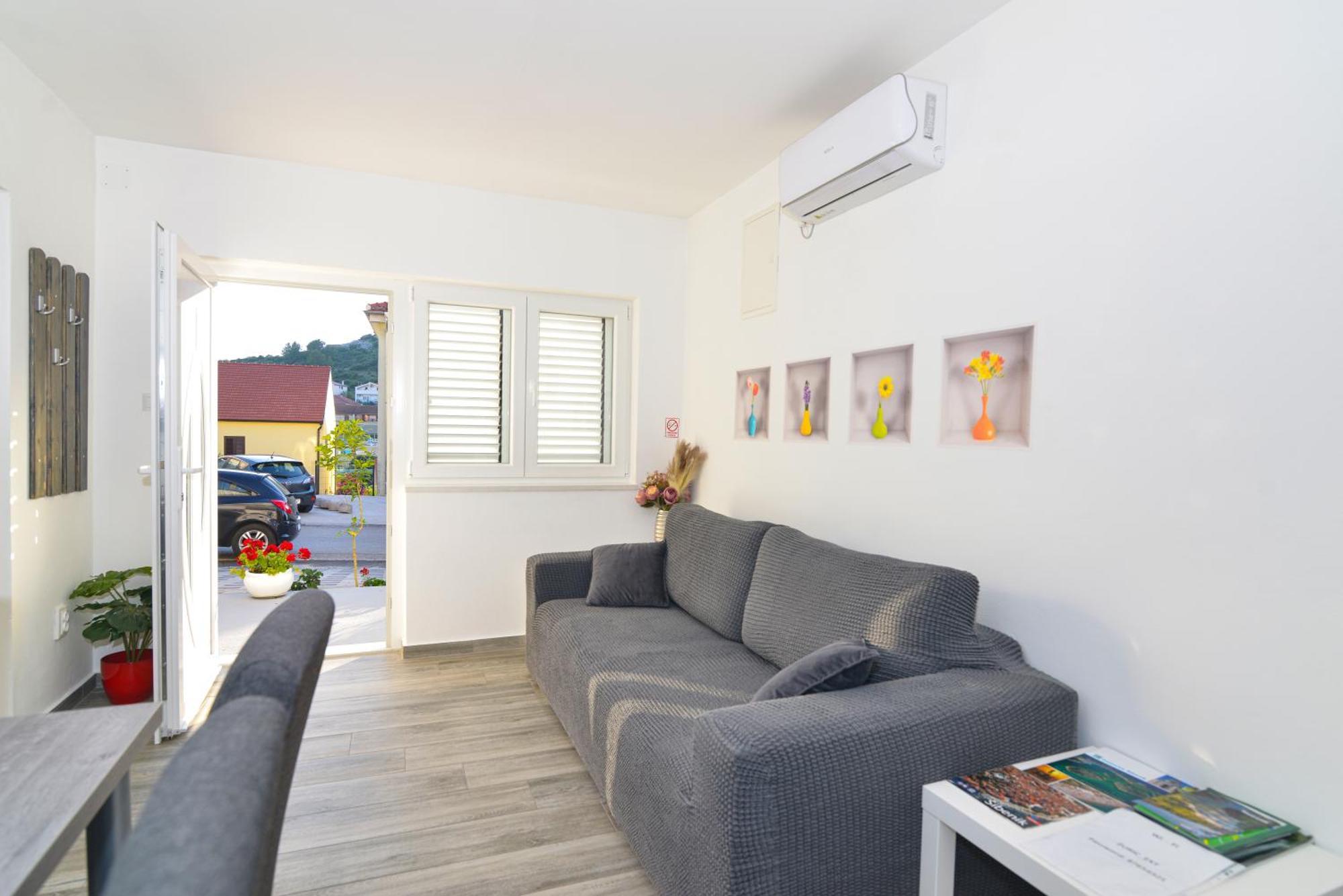 Memory Box Apartman - ชิเบนิก ภายนอก รูปภาพ